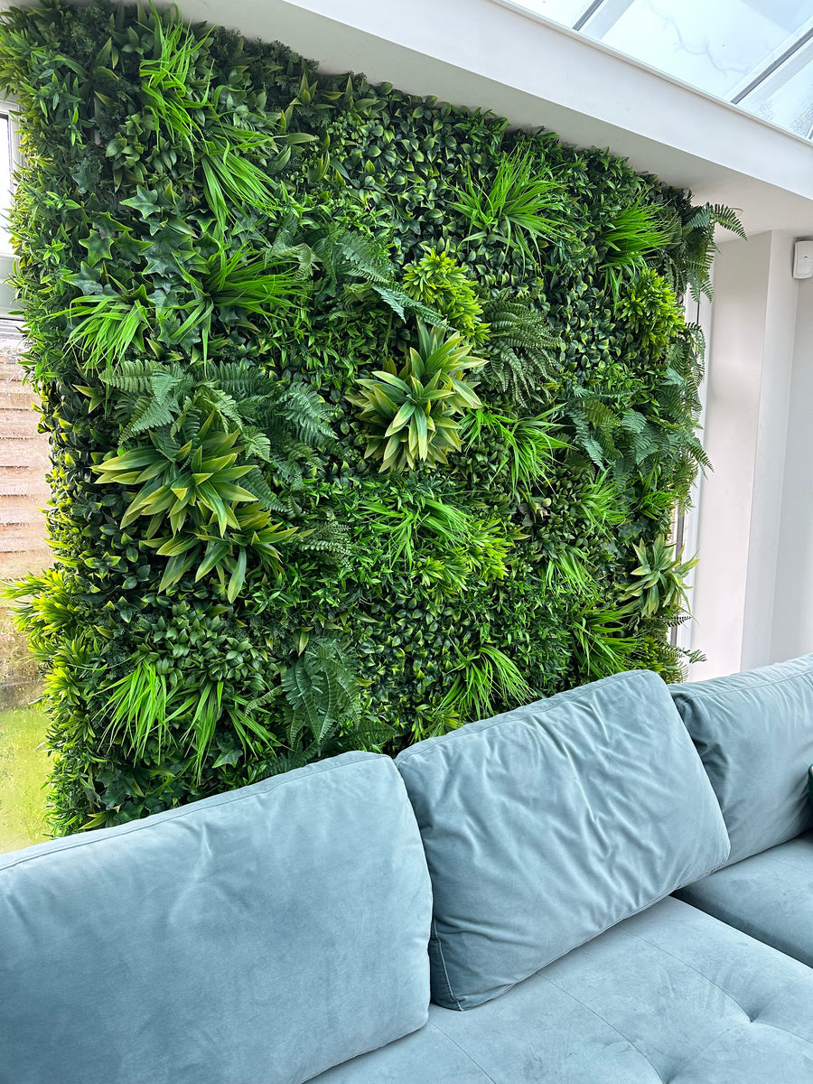 'LUSH' Artificial Living Wall Relocation – Verti Green