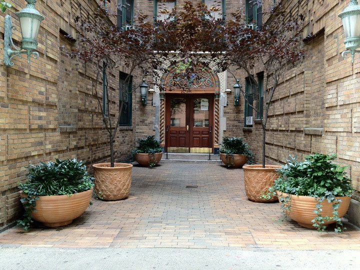 Using Faux Lead And Faux Terracotta Planters In A Commercial Setting